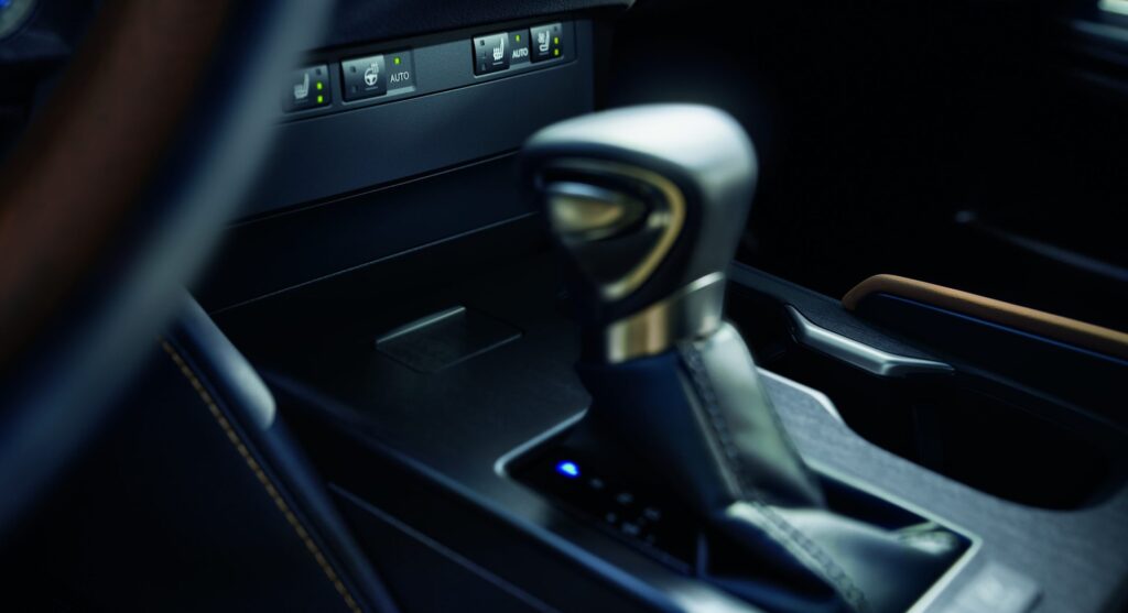 Tích hợp sưởi sấy ghế trước