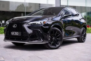 Lexus NX350 fsport giá từ 3,1 tỷ đồng