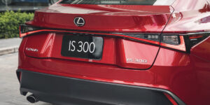 Lexus IS 300h F-Sport 2023 2 6e18e4f590cc499210dd