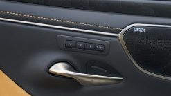 Lexus ES300h Hybrid - Ảnh 8