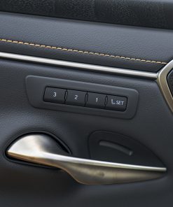 gia xe lexus es 300h 2023 15