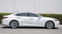 Lexus ES300h Hybrid - Ảnh 7