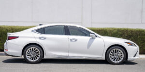 Lexus ES300h Hybrid 6 gia xe lexus es 300h 2023 18