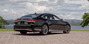 Giá xe Lexus LS 500h 2023 phiên bản L-aniline và đánh giá chi tiết