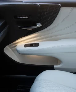 Nội thất Lexus LS 500h 2023 phiên bản L-aniline và đánh giá chi tiết
