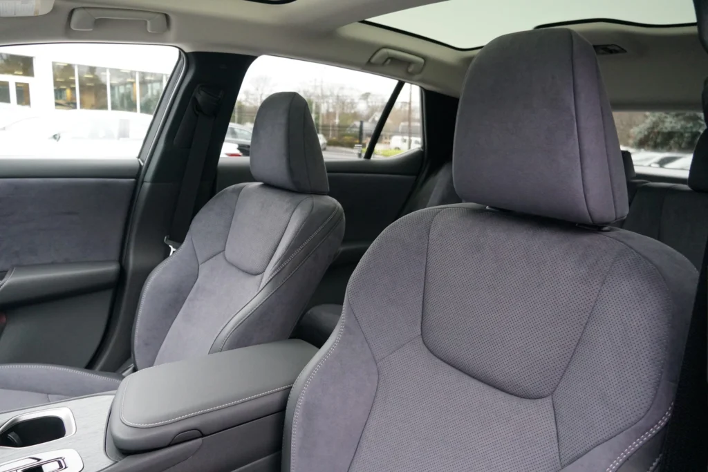 Lexus đăng ký RZ tại Việt Nam: Xe sang chạy điện tối đa 450 km 6 Lexus RZ đã được đăng ký kiểu dáng công nghiệp tại Việt Nam.