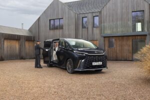 Giá xe Lexus LM 500h 350h - Ảnh chi tiết Lexus LM 2024 All New