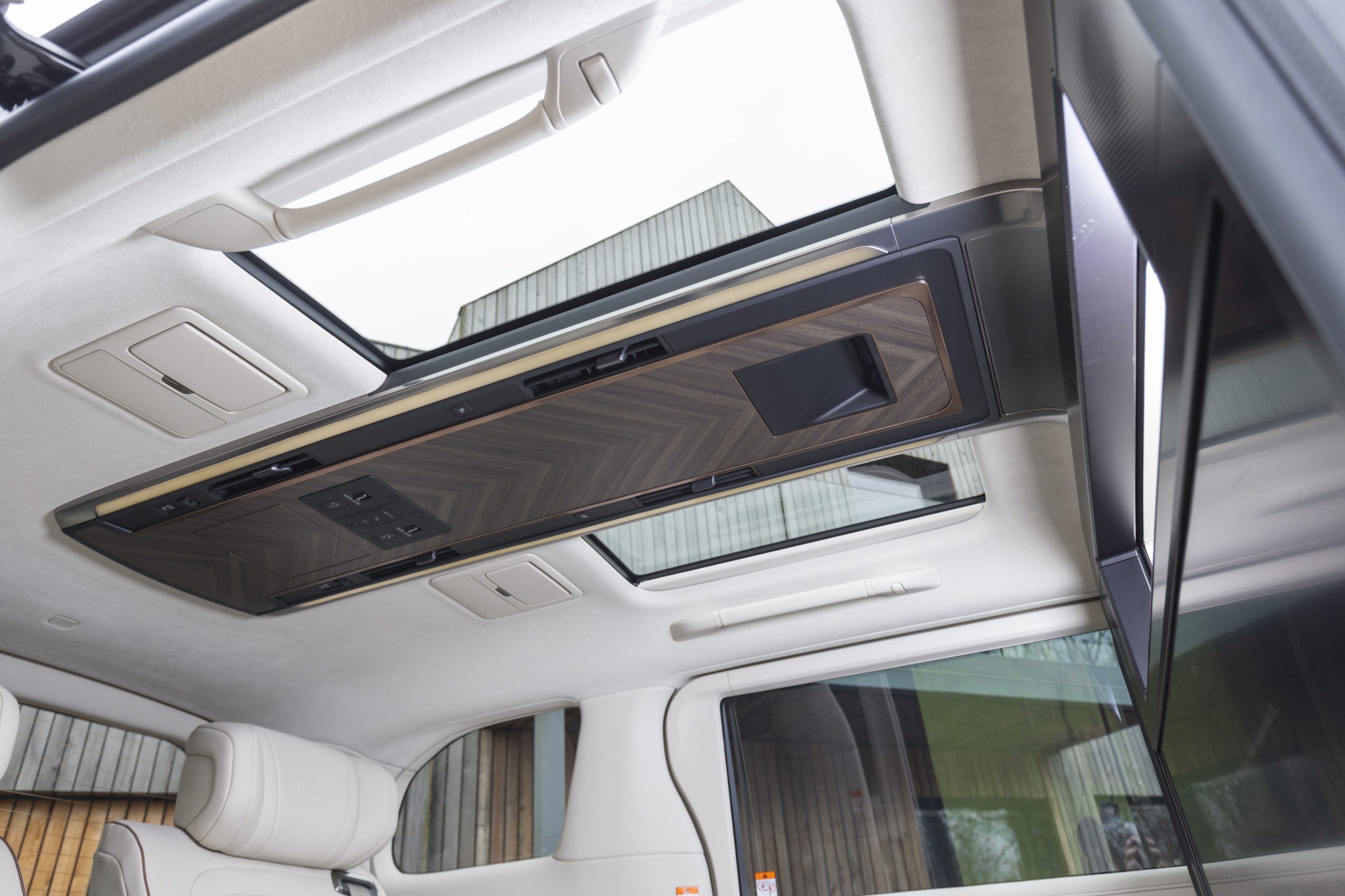 Khám phá tính năng Lexus LM 500h 2025 hoàn toàn mới 11 Giá xe Lexus LM 500h 350h - Ảnh chi tiết Lexus LM 2024 All New