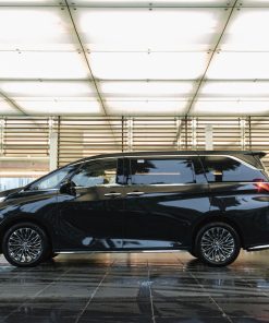Lexus LM 500h 6 chỗ - Ảnh 3