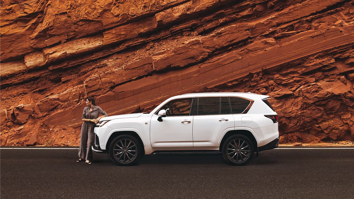 Lexus lx gallery thumbnail 5 desktop 1440x811 LEX LXG MY25 0054 converted