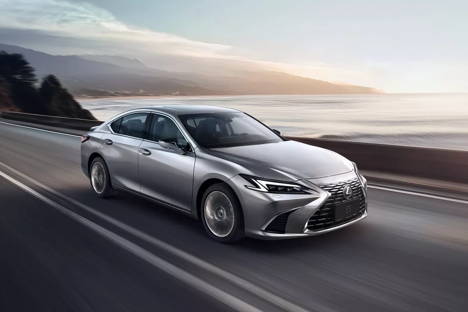 Lexus ES 2025 phiên bản nâng cấp ra mắt tại Trung Quốc 9 Lexus ES 2025 1 4