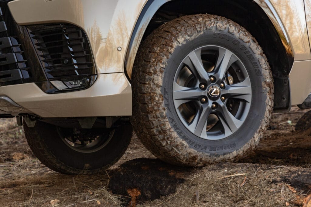 Thư viện ảnh: Lexus LX 700h 2025 các phiên bản 75 2025 Lexus LX 700h Overtrail Earth 021 1500x1000 1