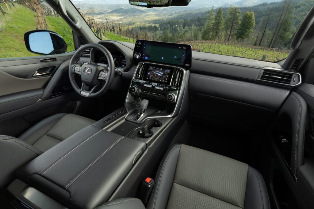 Thư viện ảnh: Lexus LX 700h 2025 các phiên bản 77 2025 Lexus LX 700h Overtrail StoneBrown 001 1500x1000 1