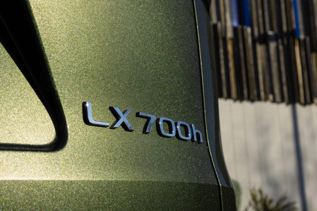 Thư viện ảnh: Lexus LX 700h 2025 các phiên bản 42 2025 Lexus LX 700h UltraLuxury NoriGreenPearl 002 1500x1000 1