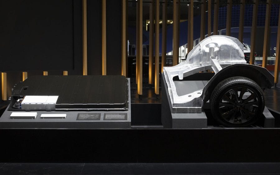 Lexus định hình tương lai thương hiệu xe sang thuần điện 5 LF ZC 06 900x563 1