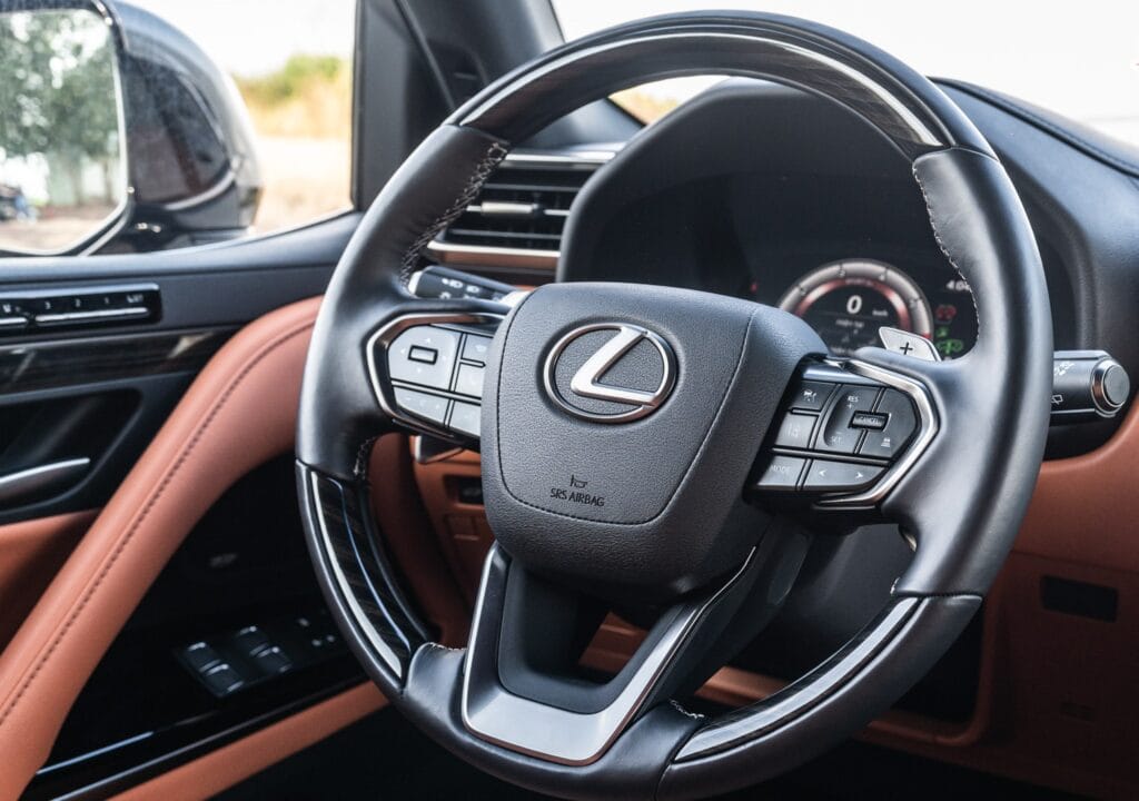 Đẳng cấp chuyên cơ mặt đất Lexus LX 600 VIP Utra Luxury 2025 4 chuyen co mat dat lexus lx 600 vip utra luxury 2025 16