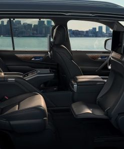 Giá xe Lexus LX 600 VIP 2025