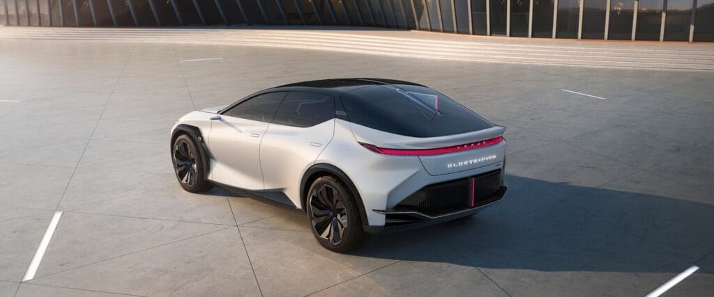 MẪU XE Ý TƯỞNG - LF-Z ELECTRIFIED 12 Mar30 LEX LFZ CY21 0002 d