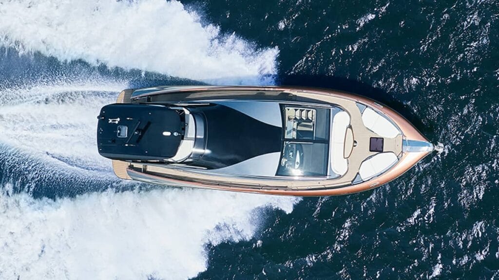 Du Thuyền Lexus | Lexus Yacht LY 650 18 Du thuyền LY650 có chiều dài khoảng 19,8 mét và sở hữu phong cách nổi bật với mũi thuyền nổi bật