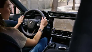 3 chức năng hỗ trợ lái xe trên RX 350h có thể bạn chưa biết