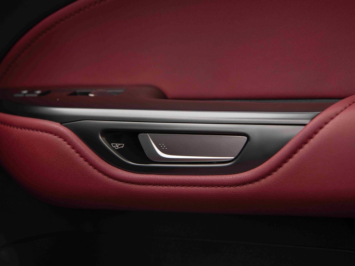 Tay nắm cửa E-latch là gì? 4 the 2022 lexus nx has the coolest most creative door v0