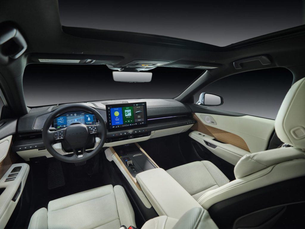 Lexus Interface: Giao diện Lexus thiết lập tiêu chuẩn mới 1 GIAO DIỆN LEXUS THIẾT LẬP TIÊU CHUẨN MỚI